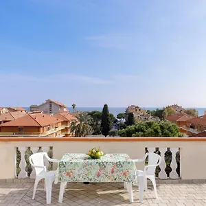 Affittacamere 142 - A Ca' Da Renata, Terrazza Vista Mare 5 Minuti Dalla, San Bartolomeo Al Mare